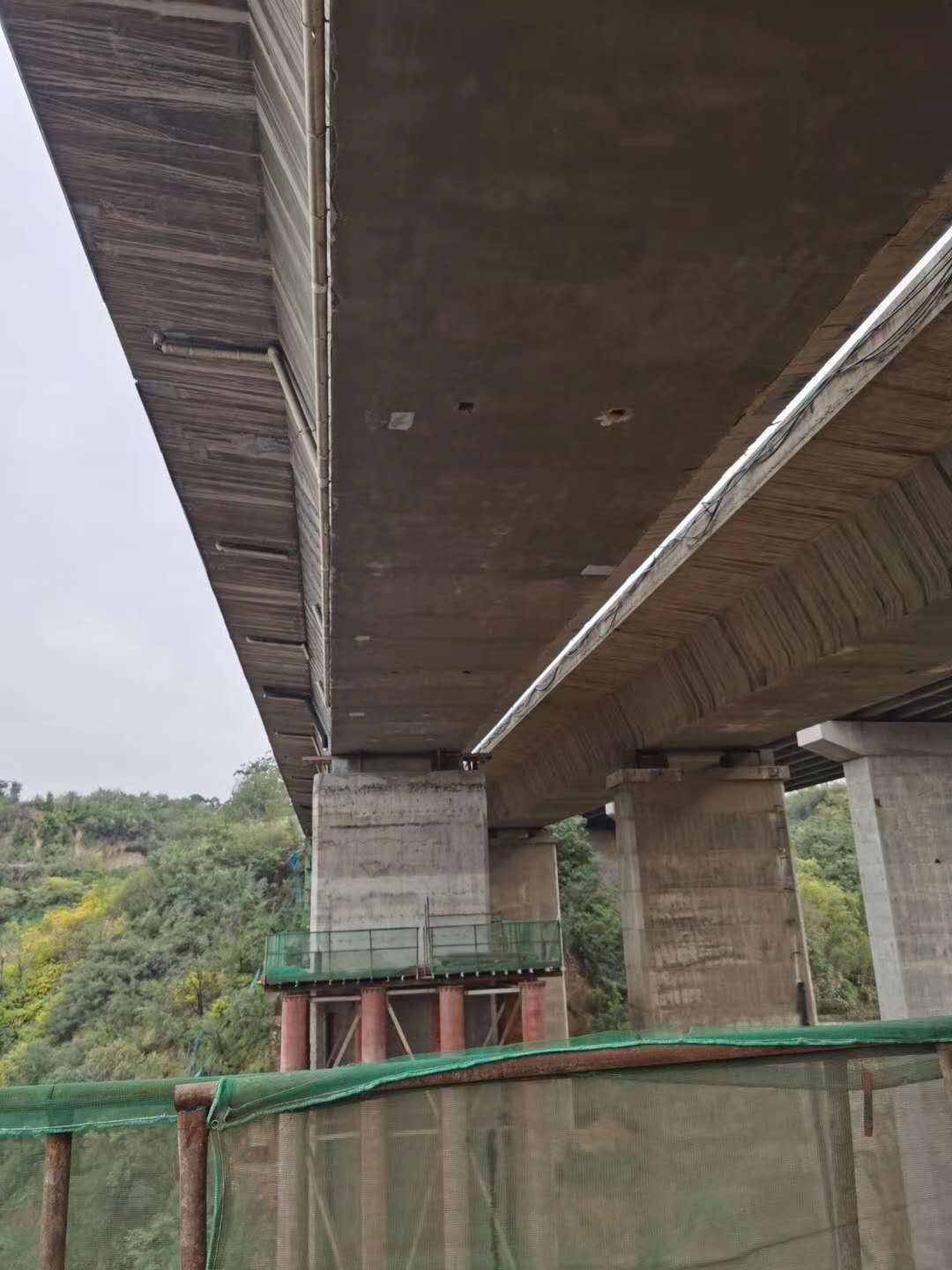 江西桥梁加固前制定可行设计方案图并用对施工方法